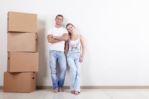 Short-term storage unit options in Earlsfield for household belongings